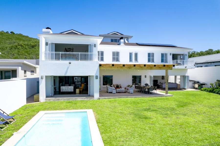 5 Bedroom Property for Sale in Whale Rock Western Cape